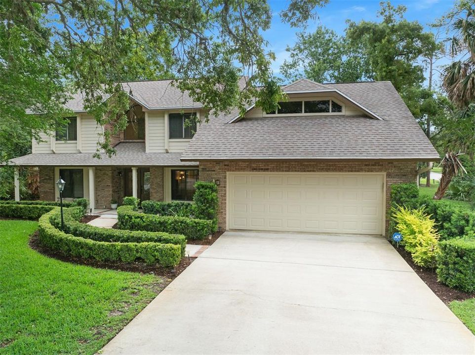 For Sale: $800,000 (5 beds, 3 baths, 3193 Square Feet)