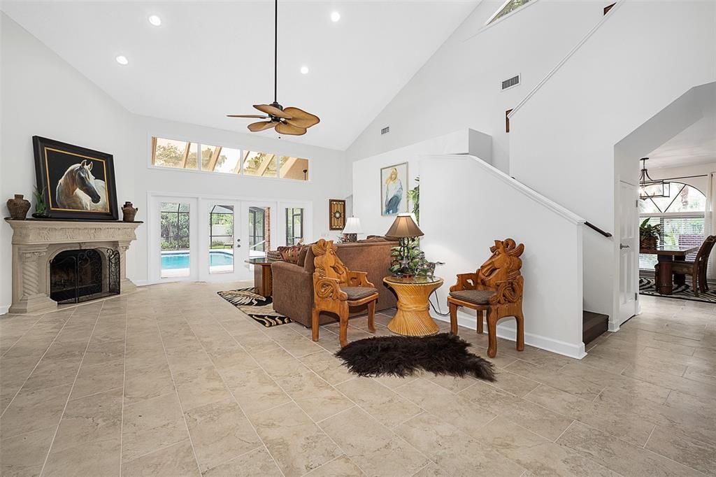 For Sale: $800,000 (5 beds, 3 baths, 3193 Square Feet)
