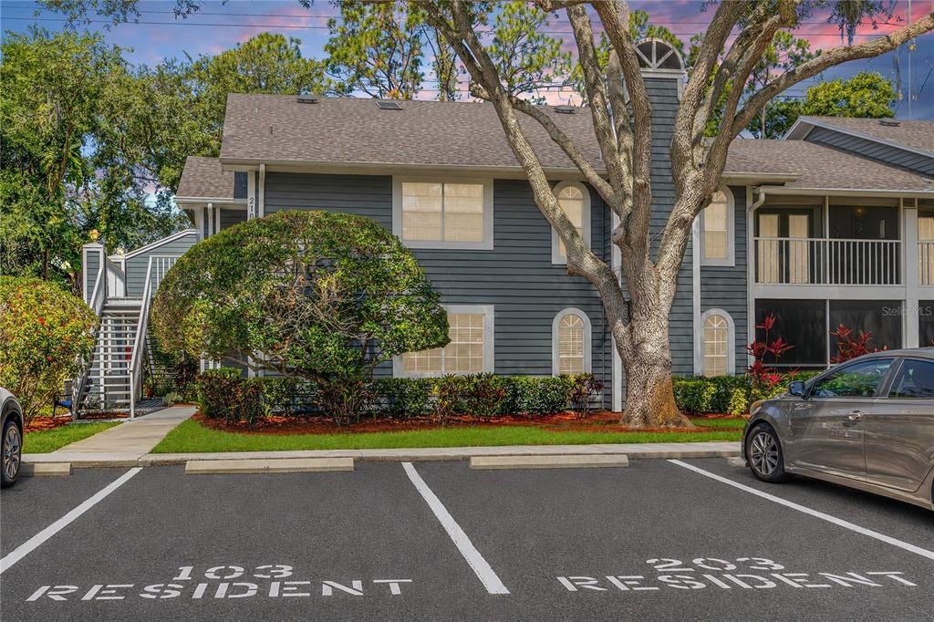 For Sale: $229,000 (2 beds, 2 baths, 1270 Square Feet)