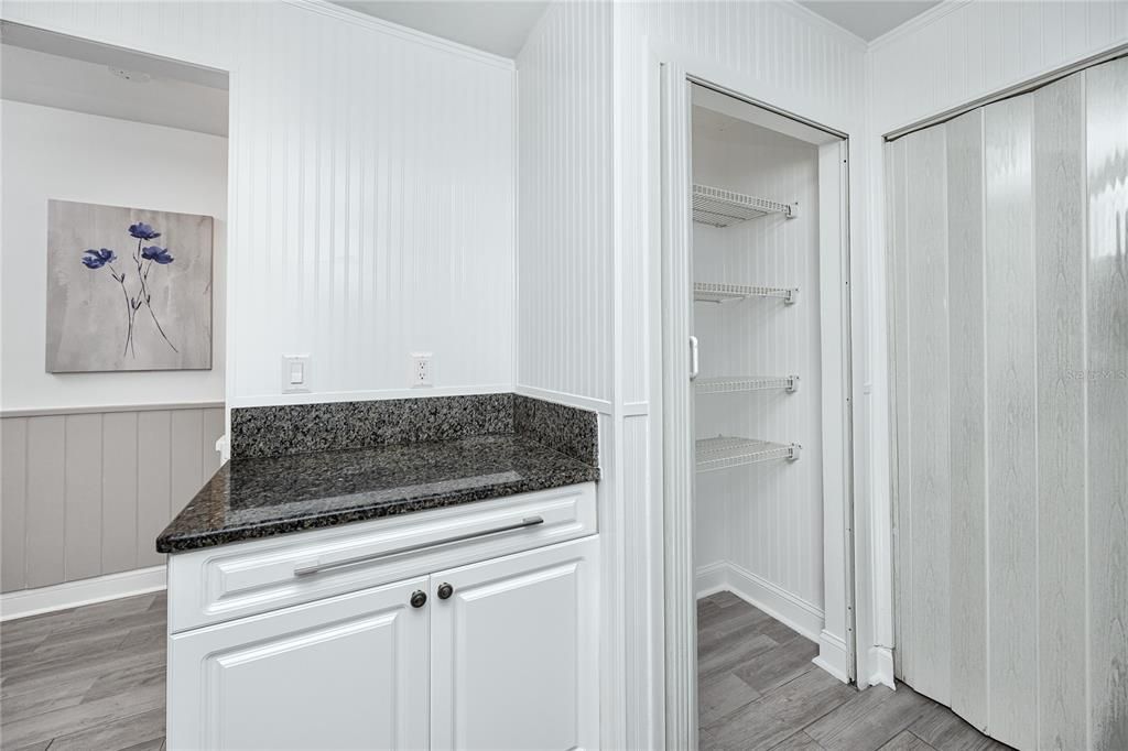 For Sale: $229,000 (2 beds, 2 baths, 1270 Square Feet)