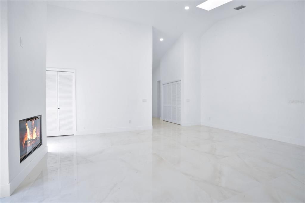 Activo con contrato: $469,900 (3 camas, 2 baños, 1502 Pies cuadrados)