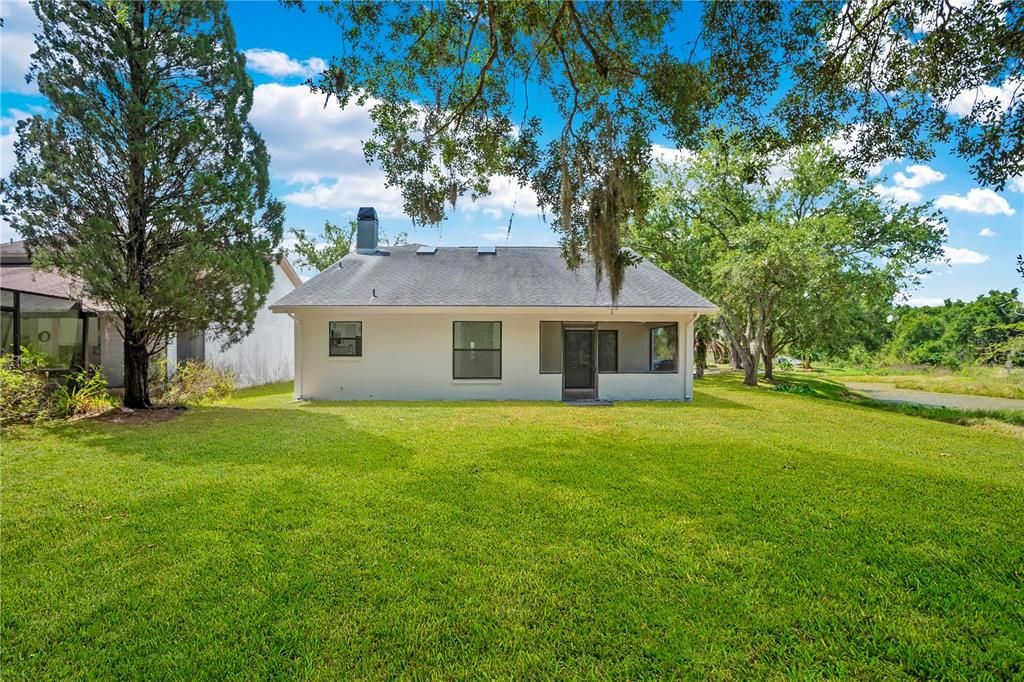 Activo con contrato: $469,900 (3 camas, 2 baños, 1502 Pies cuadrados)