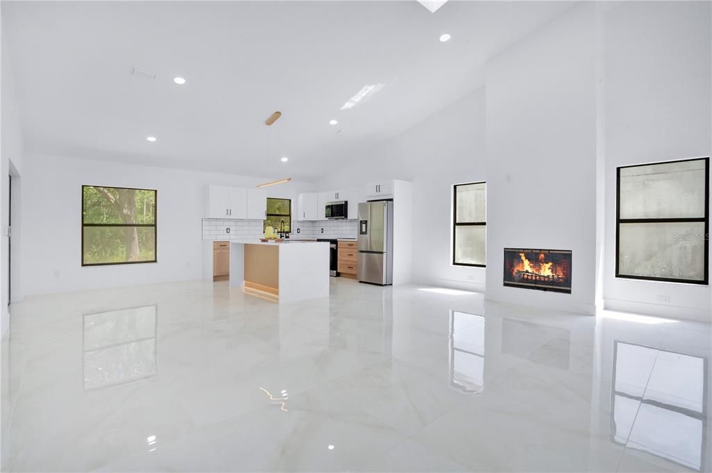Activo con contrato: $469,900 (3 camas, 2 baños, 1502 Pies cuadrados)