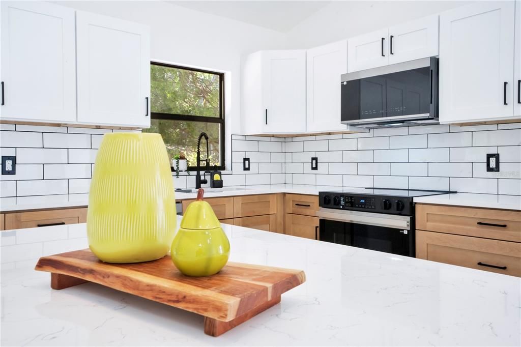 Activo con contrato: $469,900 (3 camas, 2 baños, 1502 Pies cuadrados)