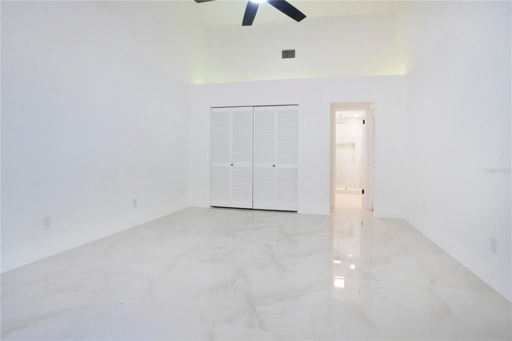 Activo con contrato: $469,900 (3 camas, 2 baños, 1502 Pies cuadrados)