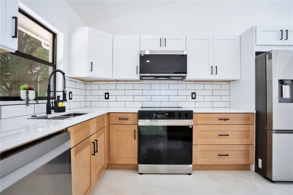Activo con contrato: $469,900 (3 camas, 2 baños, 1502 Pies cuadrados)