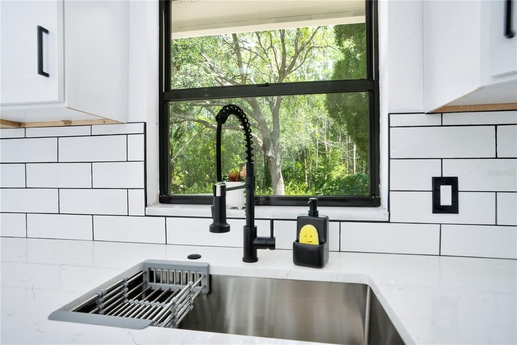 Activo con contrato: $469,900 (3 camas, 2 baños, 1502 Pies cuadrados)