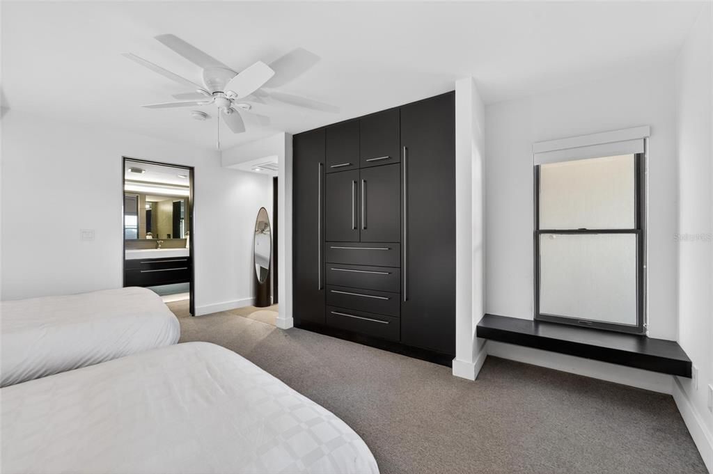 For Rent: $7,950 (2 beds, 2 baths, 1692 Square Feet)