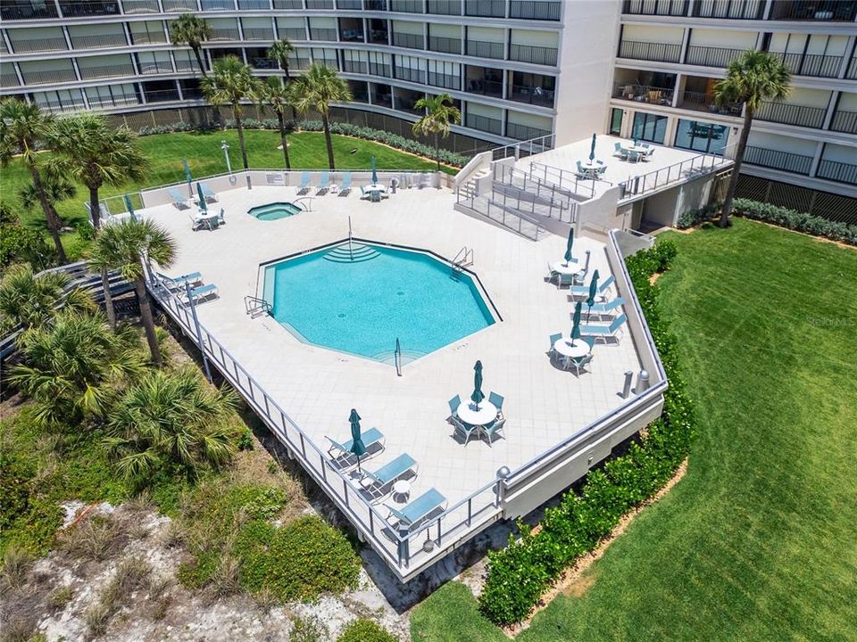For Rent: $7,950 (2 beds, 2 baths, 1692 Square Feet)