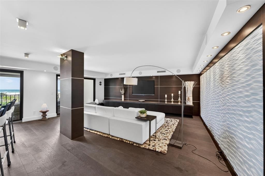 For Rent: $7,950 (2 beds, 2 baths, 1692 Square Feet)