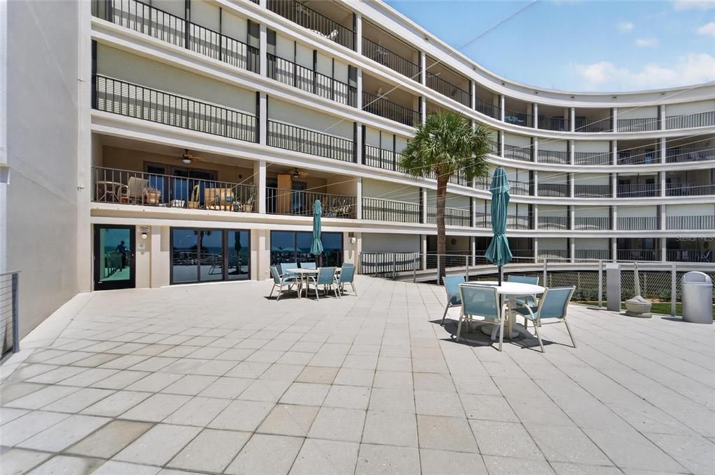 For Rent: $7,950 (2 beds, 2 baths, 1692 Square Feet)