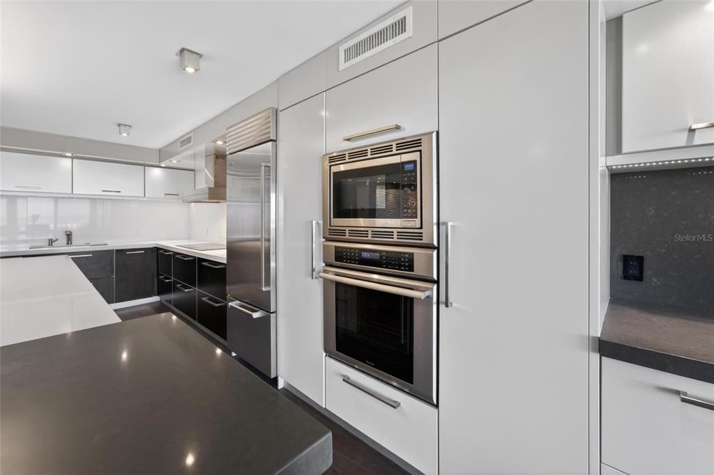 For Rent: $7,950 (2 beds, 2 baths, 1692 Square Feet)