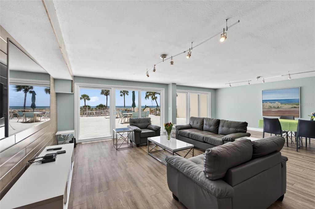 For Rent: $7,950 (2 beds, 2 baths, 1692 Square Feet)