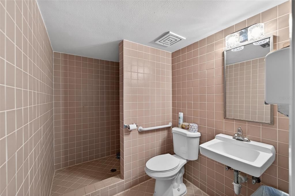 For Rent: $7,950 (2 beds, 2 baths, 1692 Square Feet)