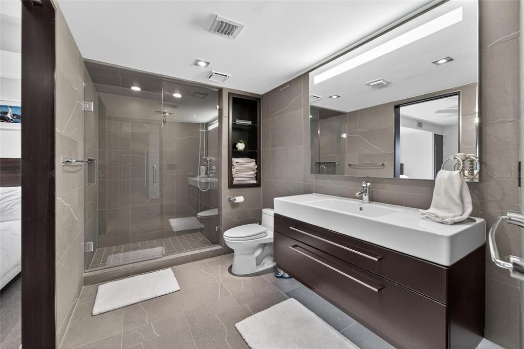 For Rent: $7,950 (2 beds, 2 baths, 1692 Square Feet)
