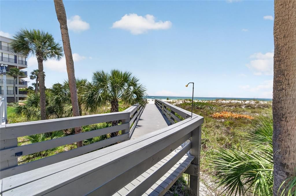 For Rent: $7,950 (2 beds, 2 baths, 1692 Square Feet)