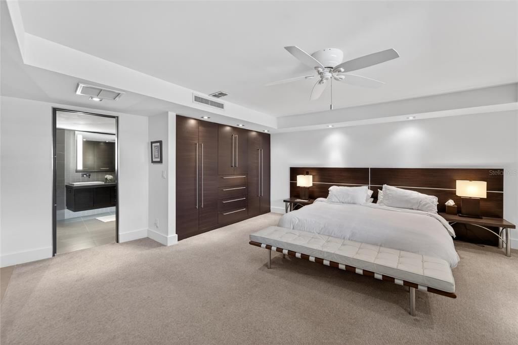 For Rent: $7,950 (2 beds, 2 baths, 1692 Square Feet)