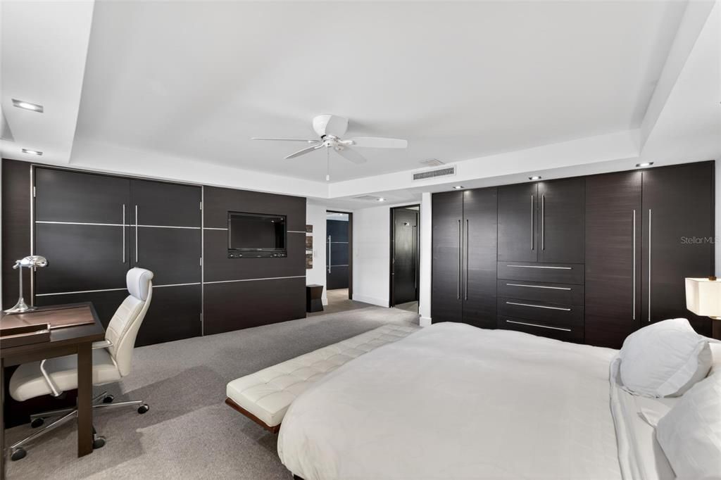 For Rent: $7,950 (2 beds, 2 baths, 1692 Square Feet)
