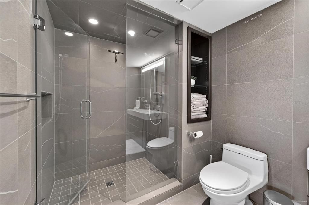 For Rent: $7,950 (2 beds, 2 baths, 1692 Square Feet)