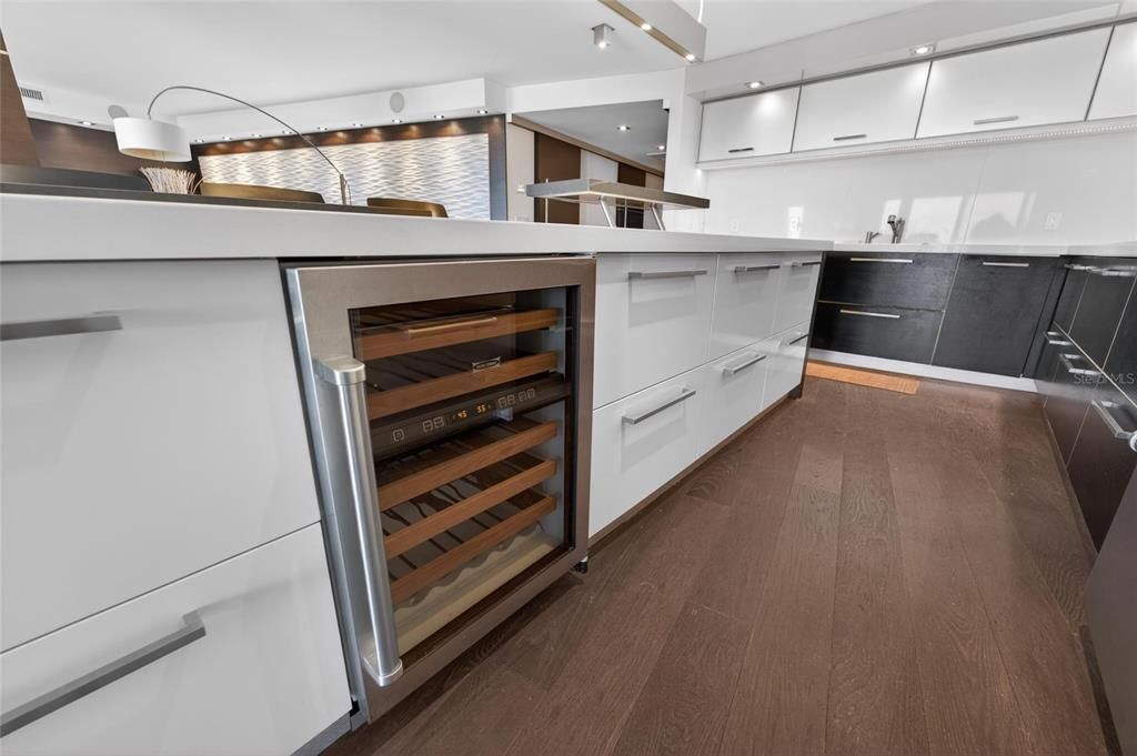 For Rent: $7,950 (2 beds, 2 baths, 1692 Square Feet)