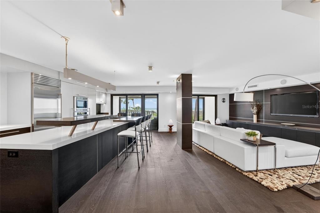 For Rent: $7,950 (2 beds, 2 baths, 1692 Square Feet)