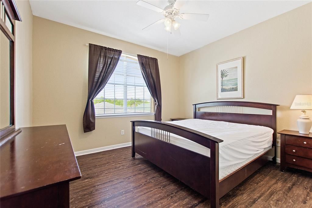 Active With Contract: $1,825 (4 beds, 2 baths, 1688 Square Feet)