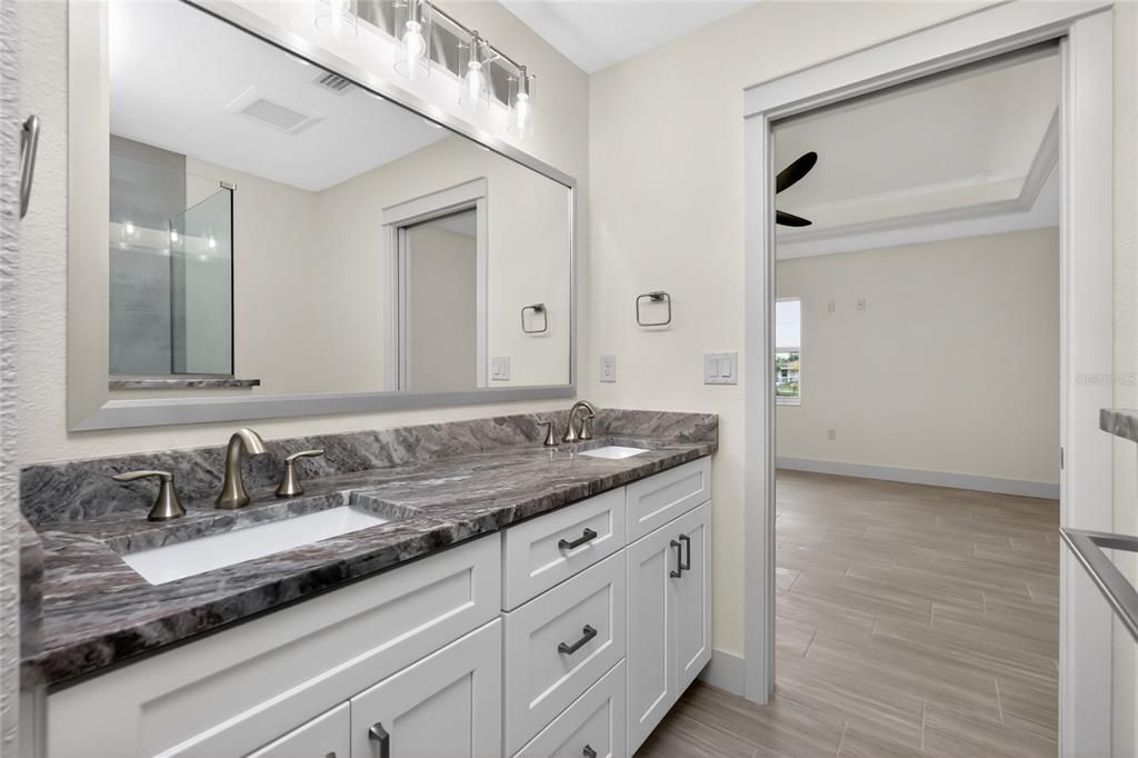 En Venta: $455,000 (3 camas, 2 baños, 1535 Pies cuadrados)