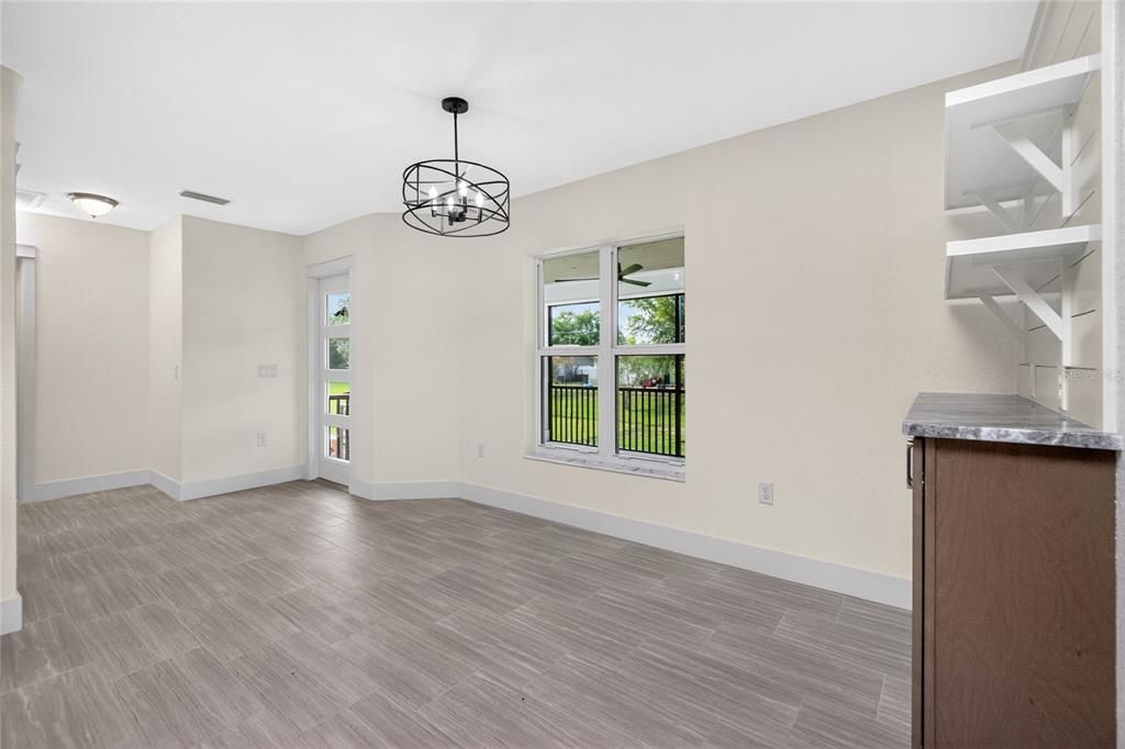 En Venta: $455,000 (3 camas, 2 baños, 1535 Pies cuadrados)