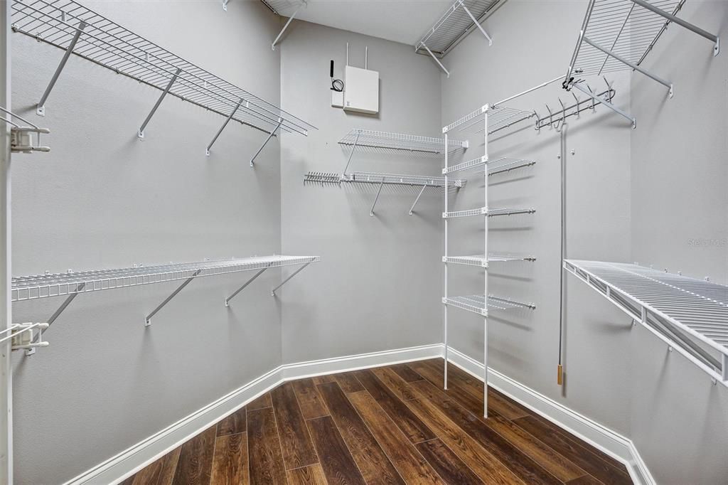 For Sale: $899,000 (4 beds, 2 baths, 3799 Square Feet)