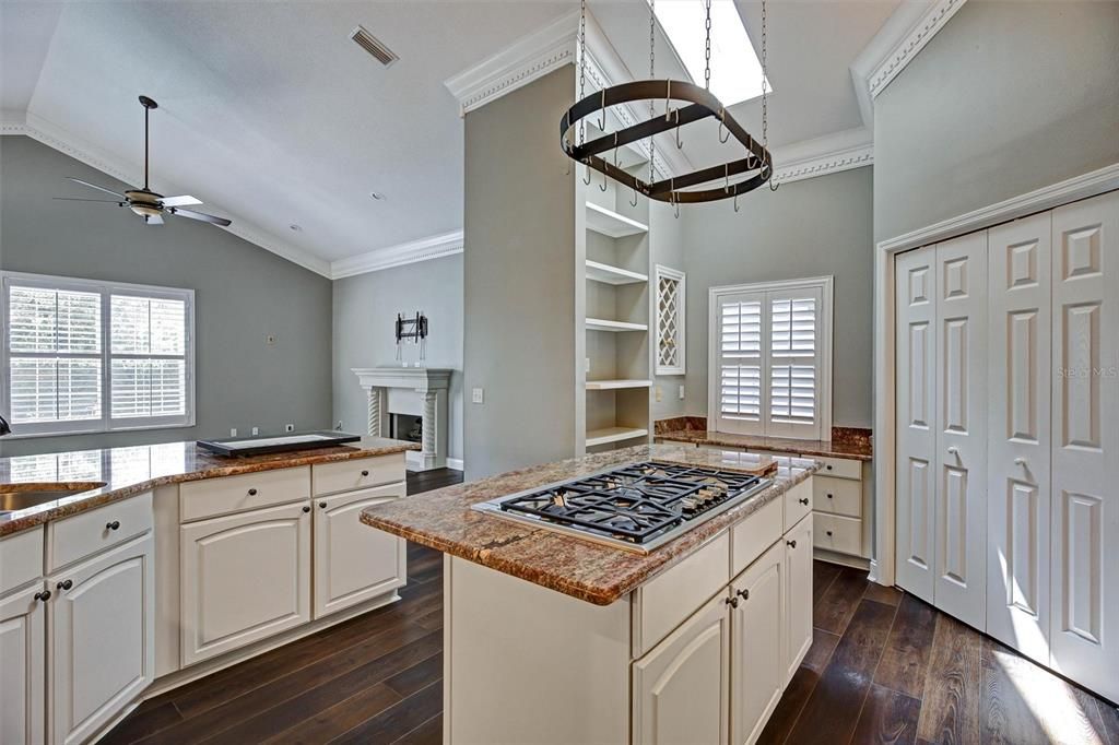 For Sale: $899,000 (4 beds, 2 baths, 3799 Square Feet)
