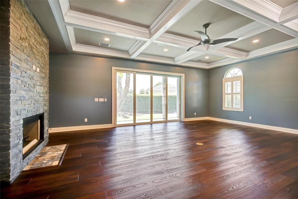 For Sale: $899,000 (4 beds, 2 baths, 3799 Square Feet)