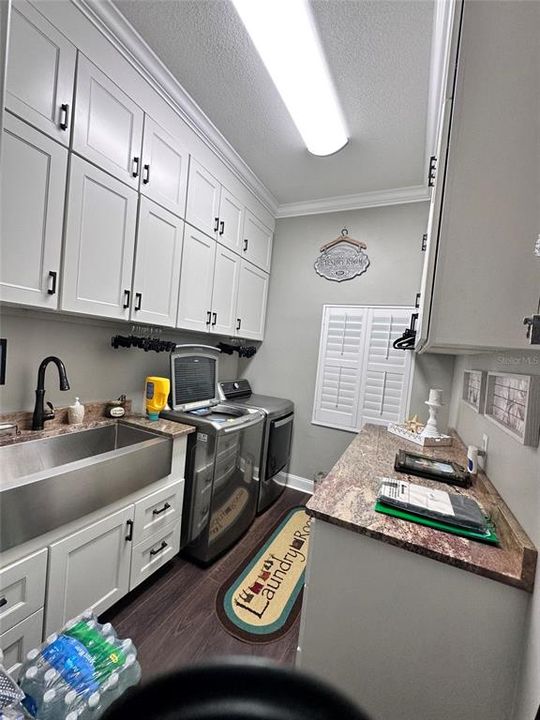 For Sale: $899,000 (4 beds, 2 baths, 3799 Square Feet)