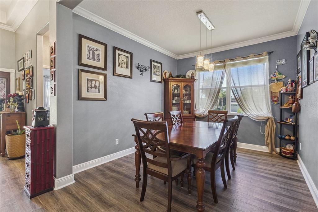 For Sale: $549,000 (4 beds, 3 baths, 2242 Square Feet)