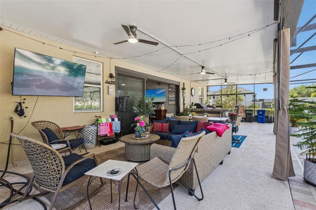 For Sale: $549,000 (4 beds, 3 baths, 2242 Square Feet)