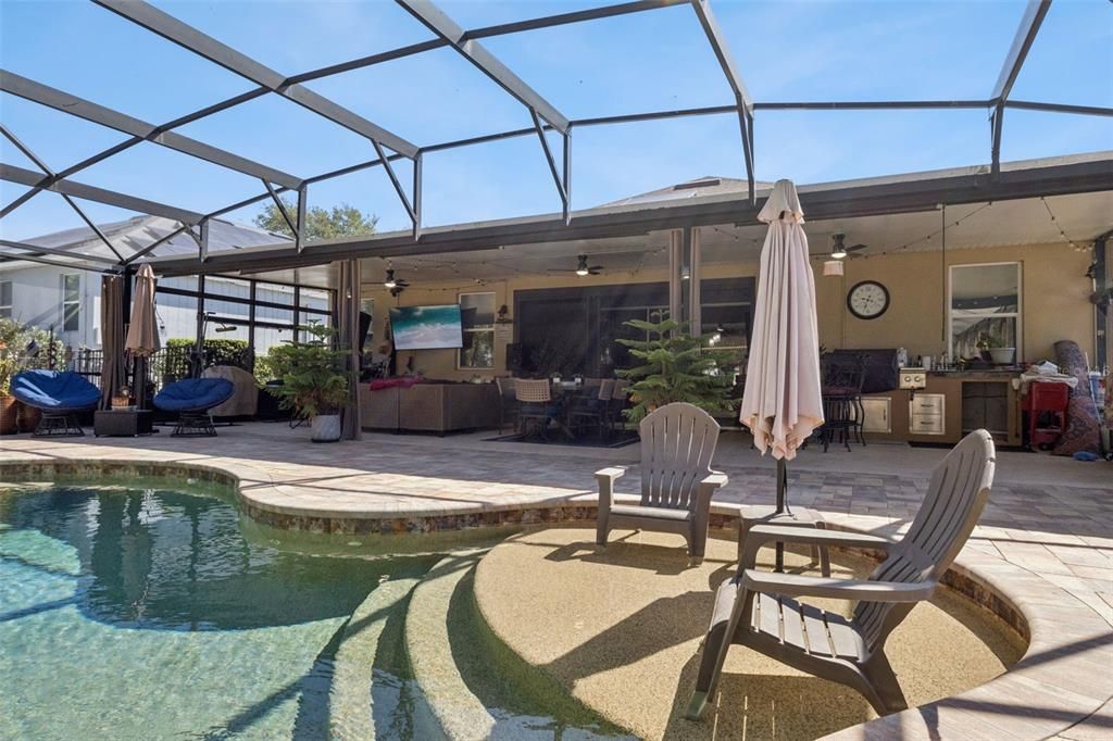 For Sale: $549,000 (4 beds, 3 baths, 2242 Square Feet)