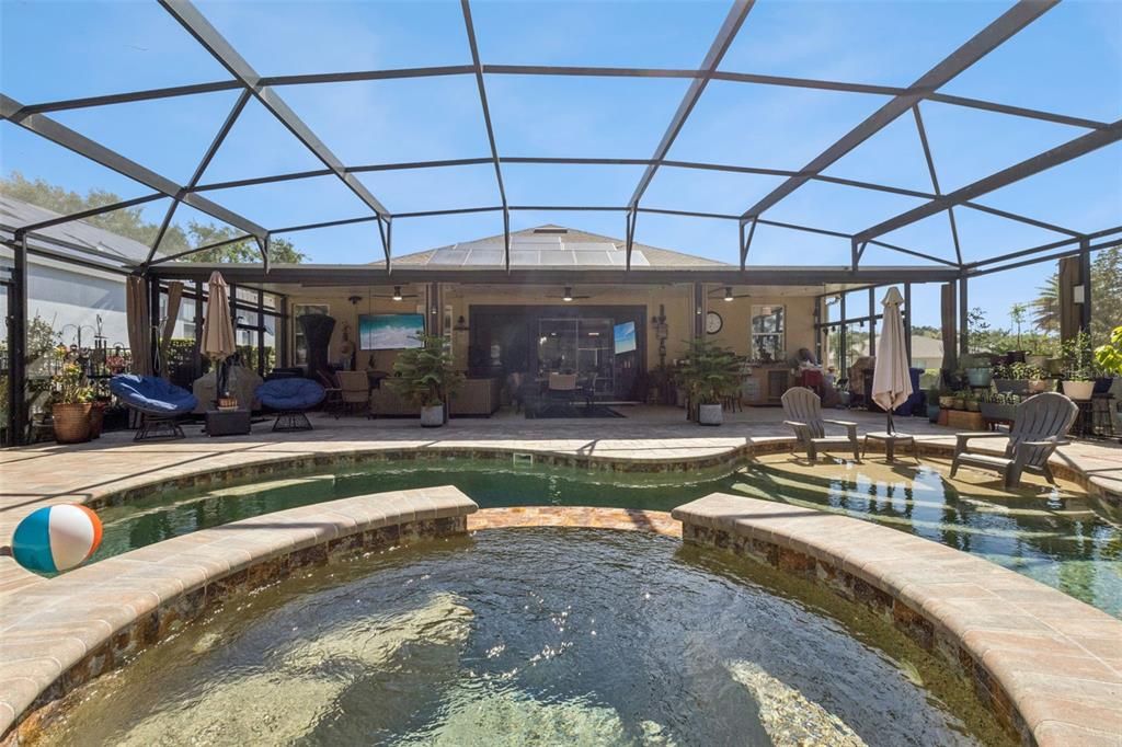 For Sale: $549,000 (4 beds, 3 baths, 2242 Square Feet)