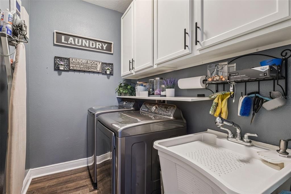 For Sale: $549,000 (4 beds, 3 baths, 2242 Square Feet)
