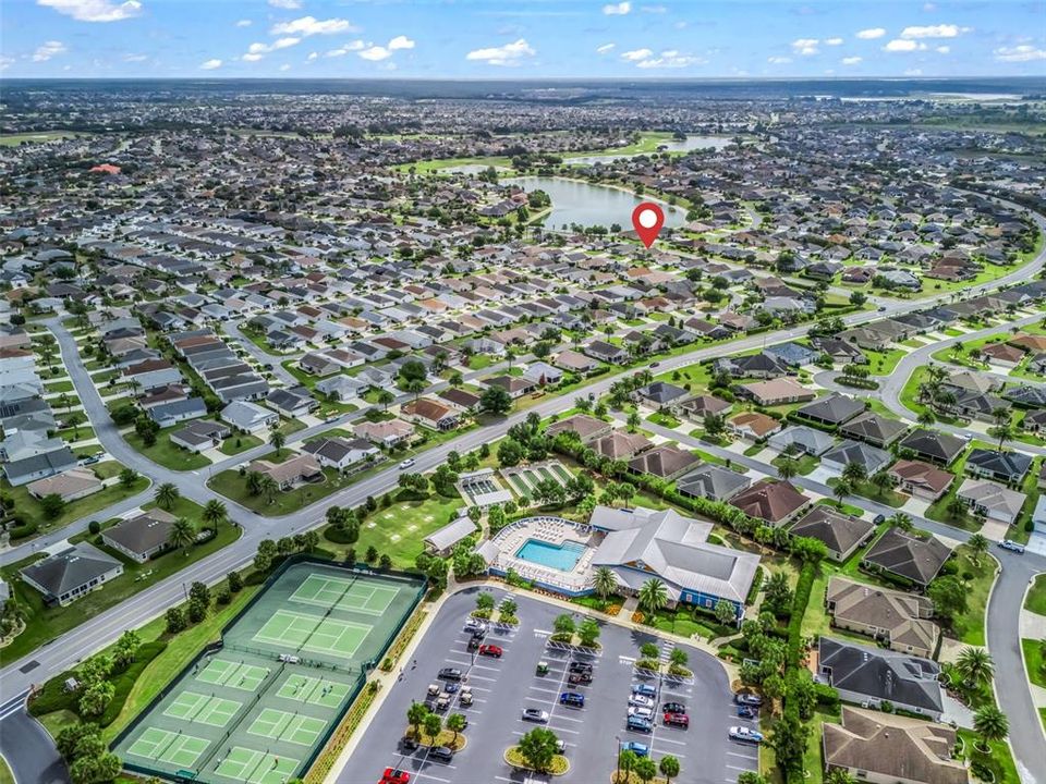 Под контрактом: $439,000 (3 спален, 2 ванн, 1759 Квадратных фут)