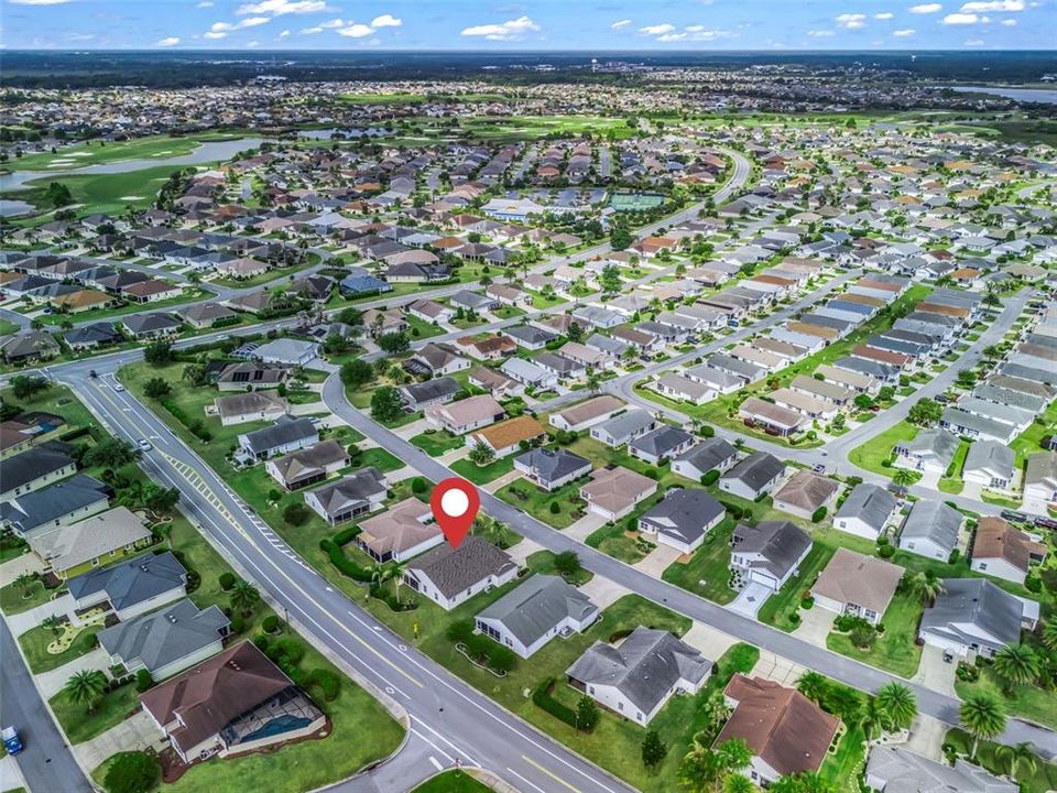 Под контрактом: $439,000 (3 спален, 2 ванн, 1759 Квадратных фут)