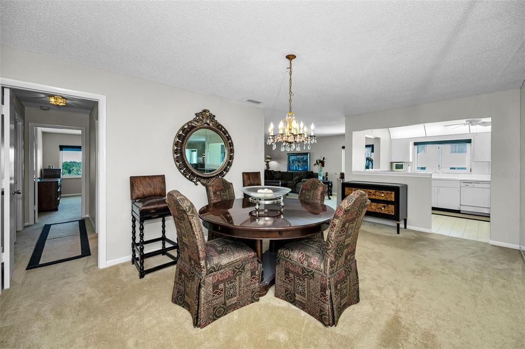 For Sale: $450,000 (2 beds, 2 baths, 1565 Square Feet)