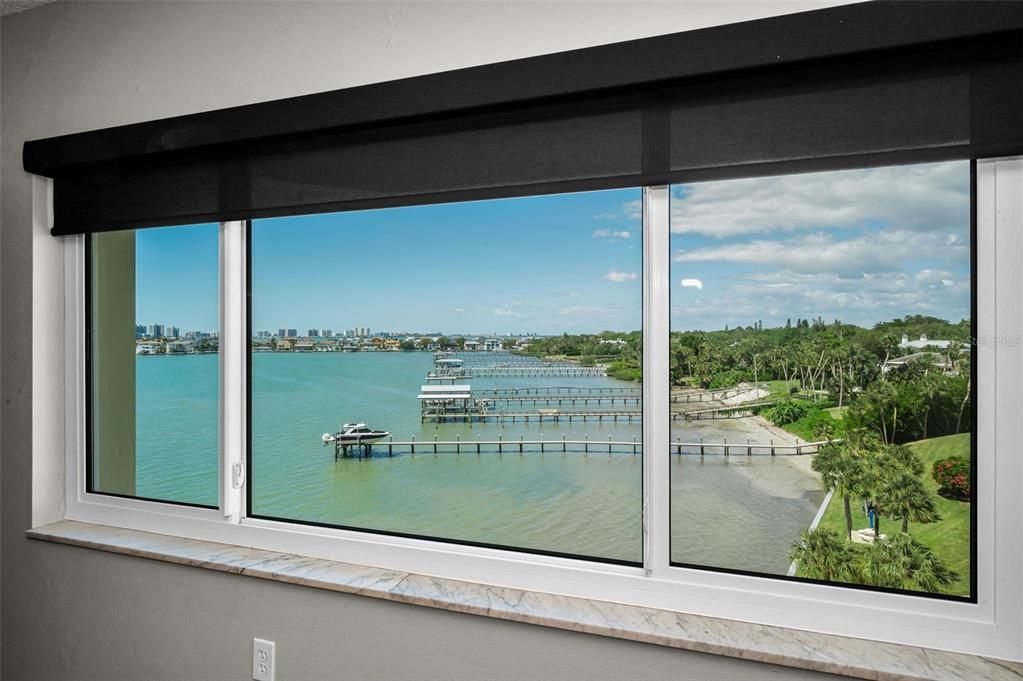 For Sale: $450,000 (2 beds, 2 baths, 1565 Square Feet)