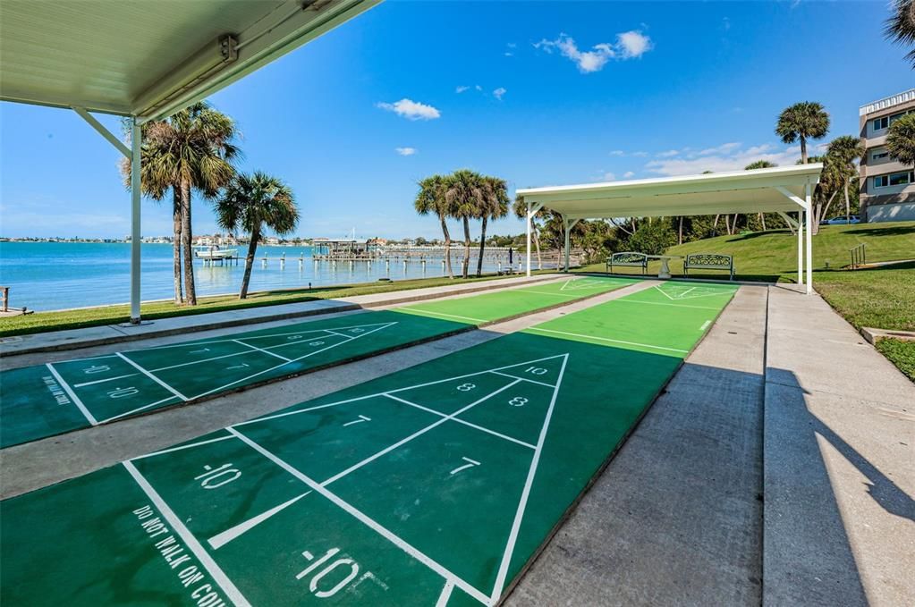 For Sale: $450,000 (2 beds, 2 baths, 1565 Square Feet)