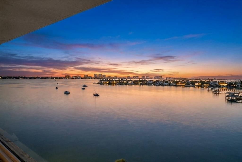 For Sale: $450,000 (2 beds, 2 baths, 1565 Square Feet)