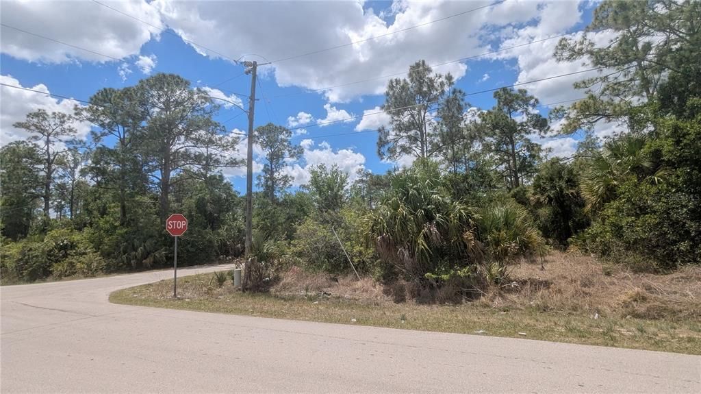 En Venta: $30,000 (0.50 acres)