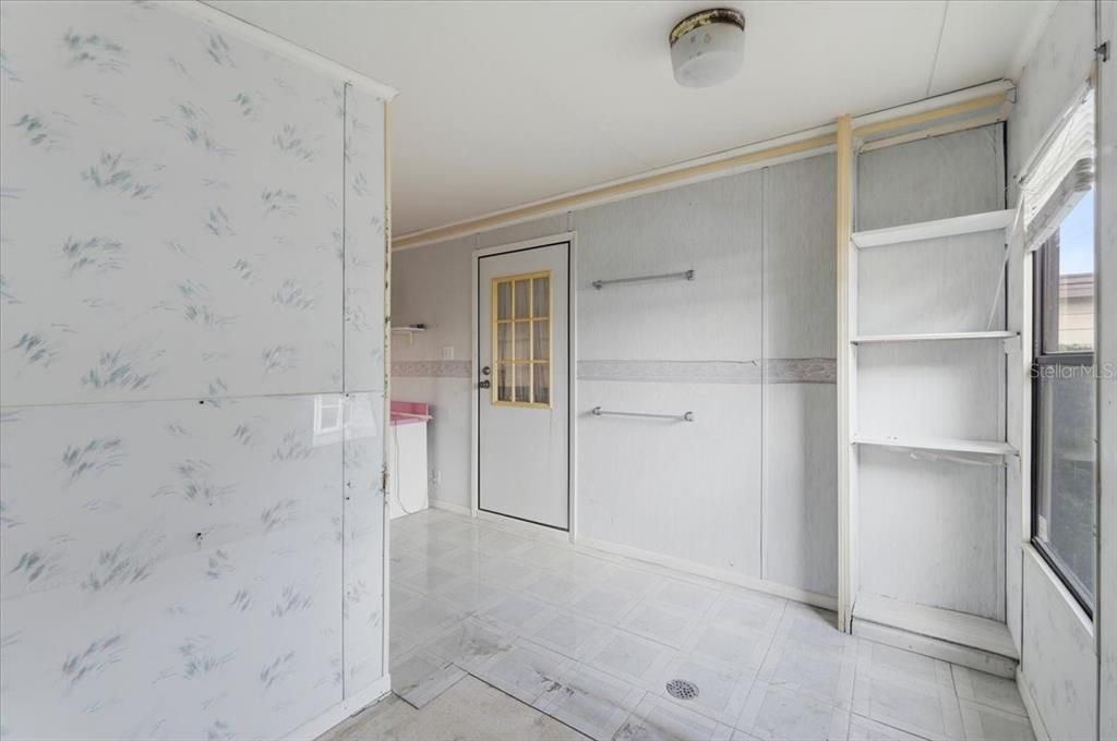 На продажу: $155,000 (2 спален, 3 ванн, 1248 Квадратных фут)