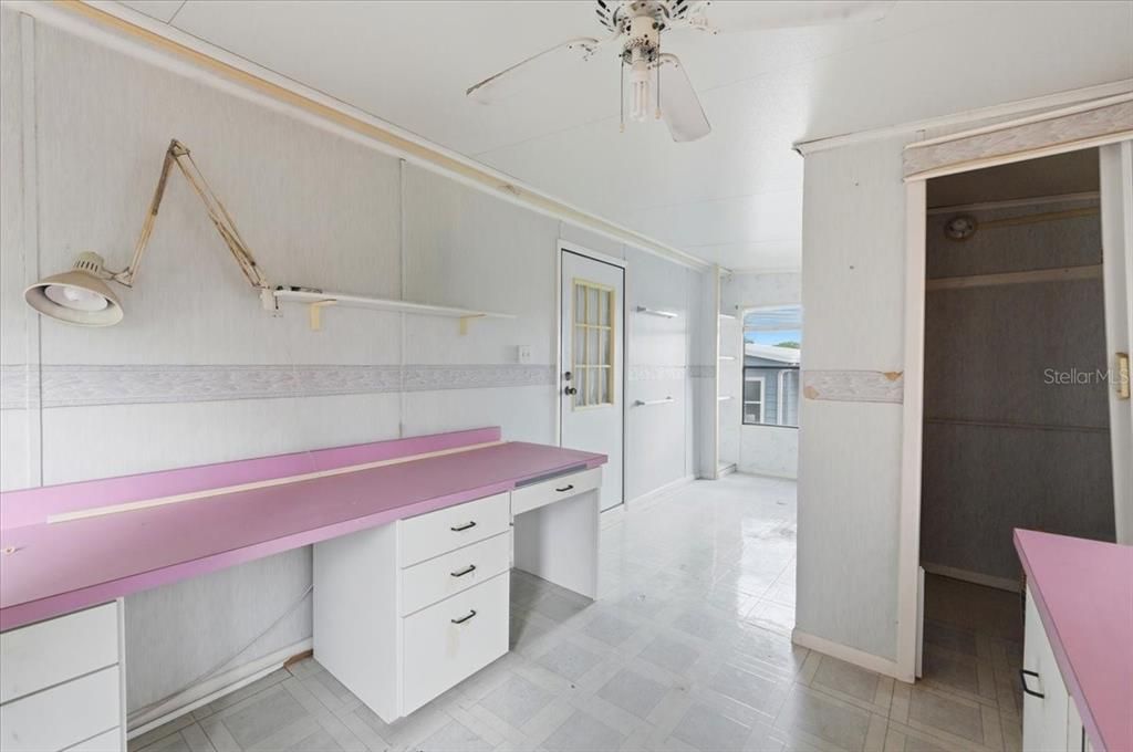 На продажу: $155,000 (2 спален, 3 ванн, 1248 Квадратных фут)