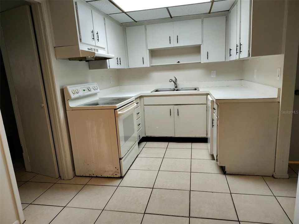 For Sale: $149,000 (4 beds, 2 baths, 1368 Square Feet)