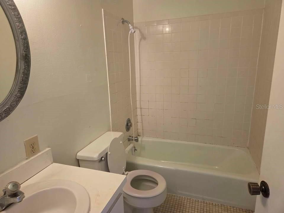 For Sale: $149,000 (4 beds, 2 baths, 1368 Square Feet)
