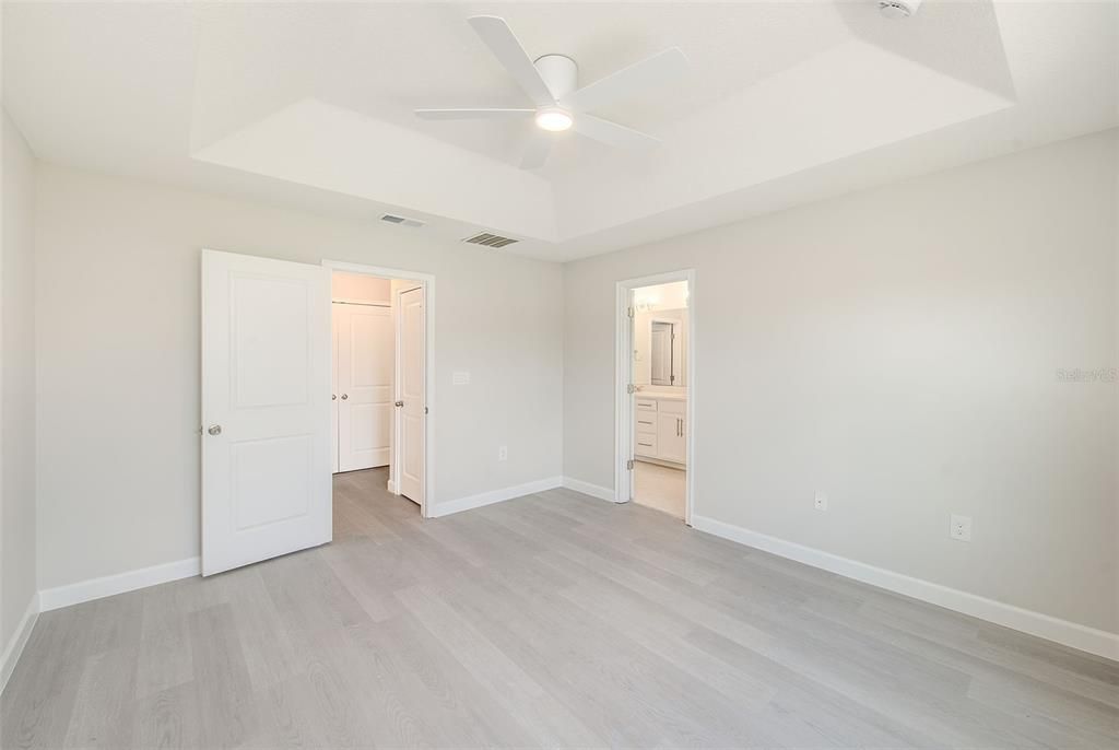 For Sale: $320,000 (3 beds, 2 baths, 1600 Square Feet)