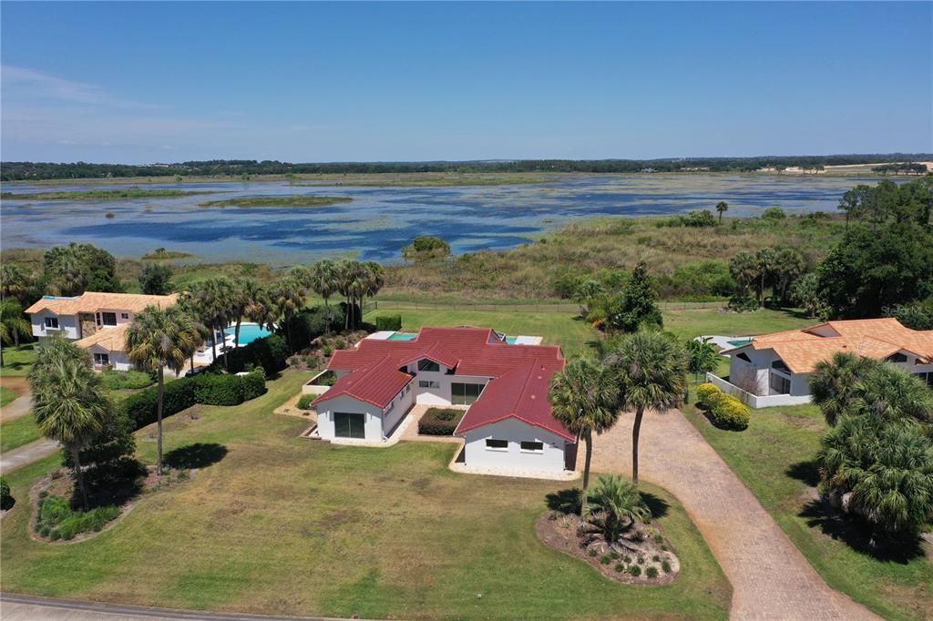 En Venta: $975,000 (4 camas, 3 baños, 2401 Pies cuadrados)